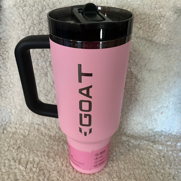 Messi x Stanley 1913 Collection 40 oz. Quencher ProTour Flip Straw Tumbler - Picture 2 of 3